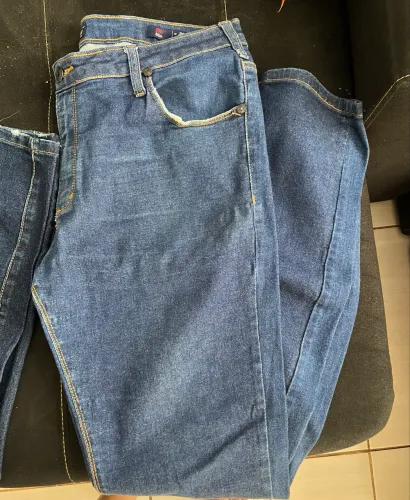 Calça masculina e Short jeans