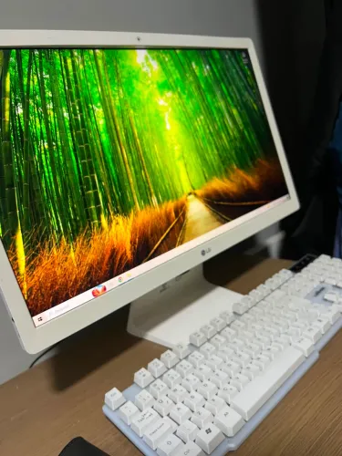 COMPUTADOR LG