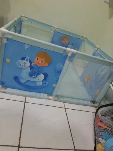 Cercadinho infantil azul