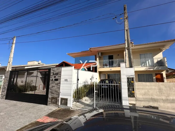 Sobrado Geminado 2 Quartos com 2 Suítes e 68m² - Aririú