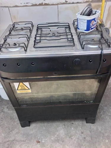 Vende-se Fogão