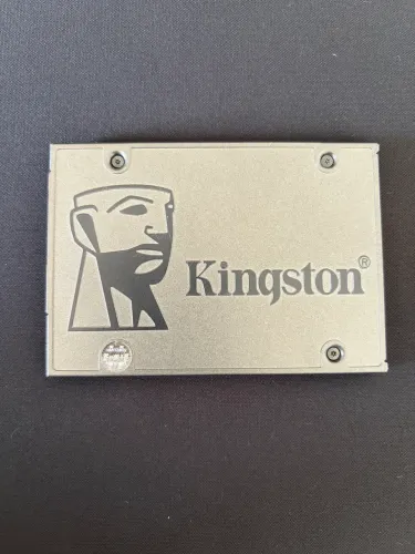 Ssd 240gb kingiston 99% modelo SA400