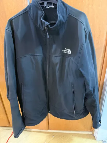Jaqueta Preta North Face Windwall GG