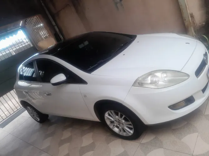 Fiat Bravo Essence 1.8 Flex 16V 5P 2013