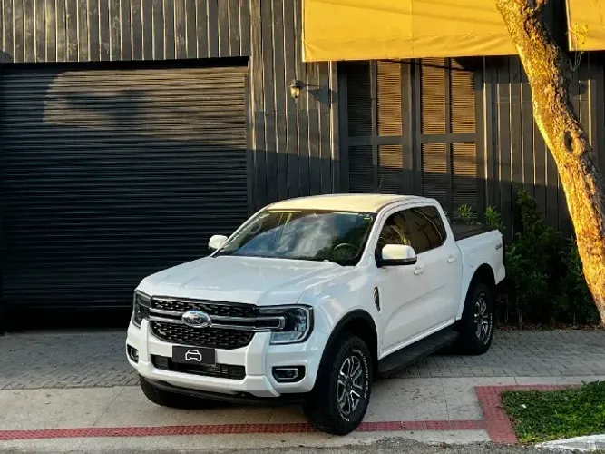 Ford Ranger XLT 3.0 V6 4X4 CD TB Die. Aut. 2024