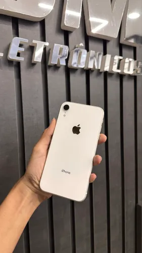 iPhone XR - 128GB branco