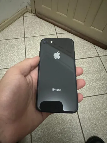iPhone 8