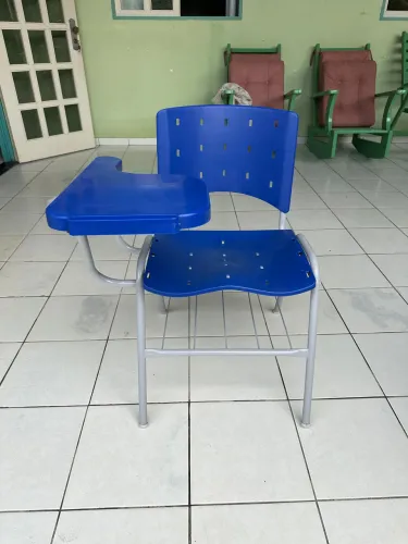 Cadeira escolar