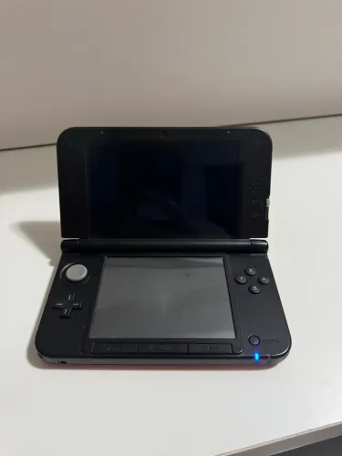 Nintendo 3DS XL - VERMELHO JAPÃO