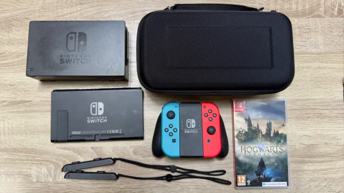NINTENDO SWITCH COMPLETO + HOGWARTS LEGACY + CARTÃO 256GB
