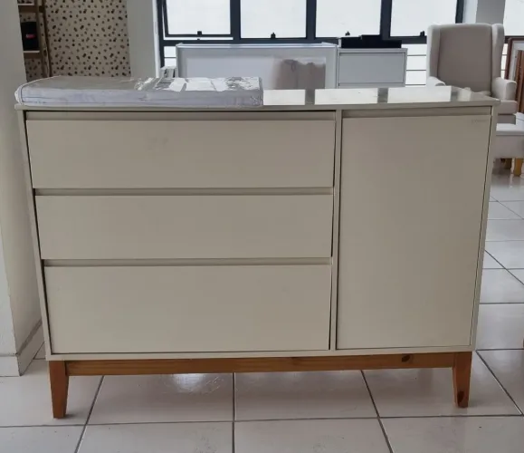Cômoda com Porta Off White