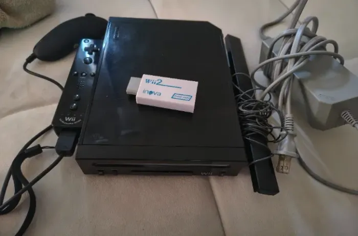 Lote: PS3 Slim Desbloqueado + Nintendo Wii + 14 Jogos (PS3 e PS4)