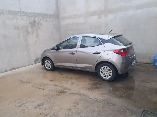 Aluguel HB20.. 700 para UBER...99