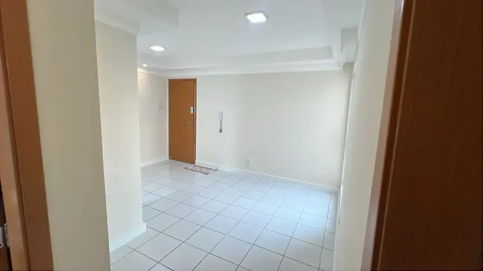 VENDO APARTAMENTO REFORMADO NO MIRANTES DA LAGOA NA BR101