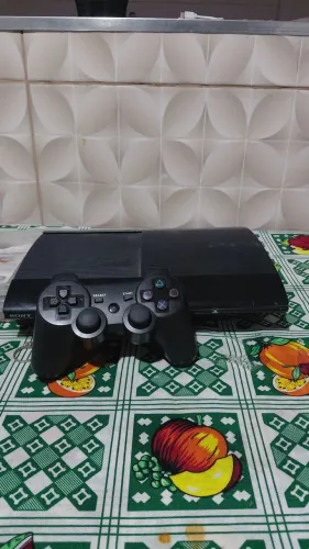 Playstation 3 desbloqueado com 1 controle e 4 jogos, troco em ps4 mais uma tv se quiser