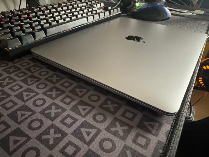 MacBook Air m1 ?512GB?