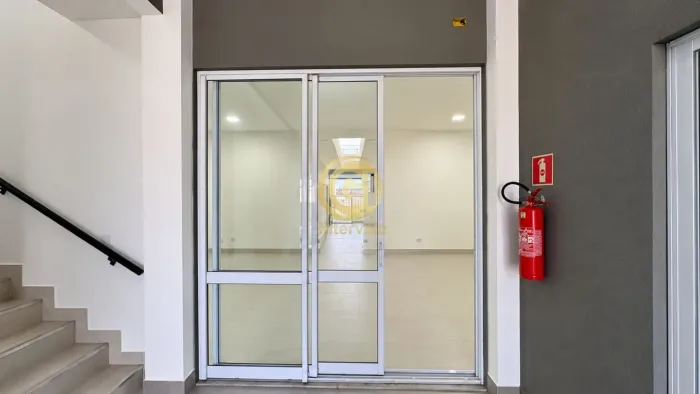 Sala Comercial para Locação no Villa Branca 51 m² e Estrutura Nova