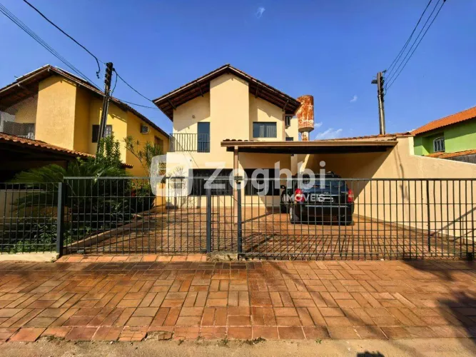 Sobrado exclusivo à venda com 5 quartos e 3 suítes em Flodoaldo Pontes Pinto