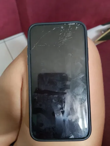 Vende ou troco iPhone 11 com uma volta