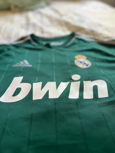 Camisa Retrô Real Madrid 2012