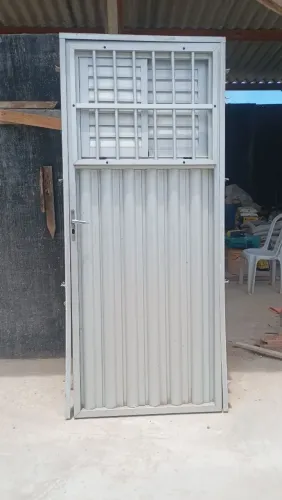 Porta de alumínio pra vender 