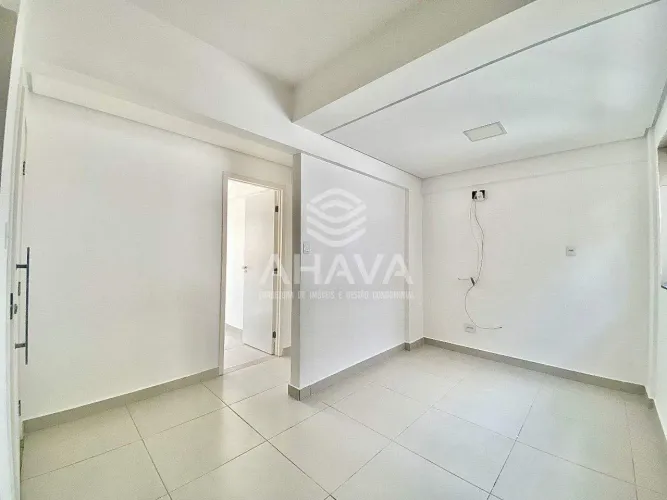Apartamento com 3 Quartos à venda, 76m², Candelária