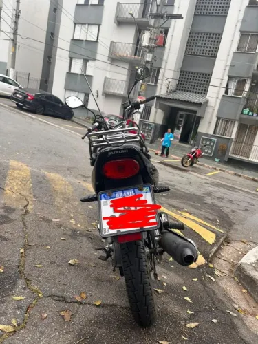 Suzuki yes 125 - R$ 5000 para sair logo