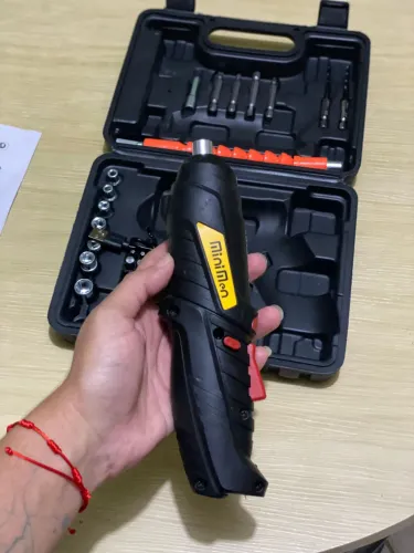 Furadeira e Parafusadeira Sem Fio Portátil com Kit de Acessórios