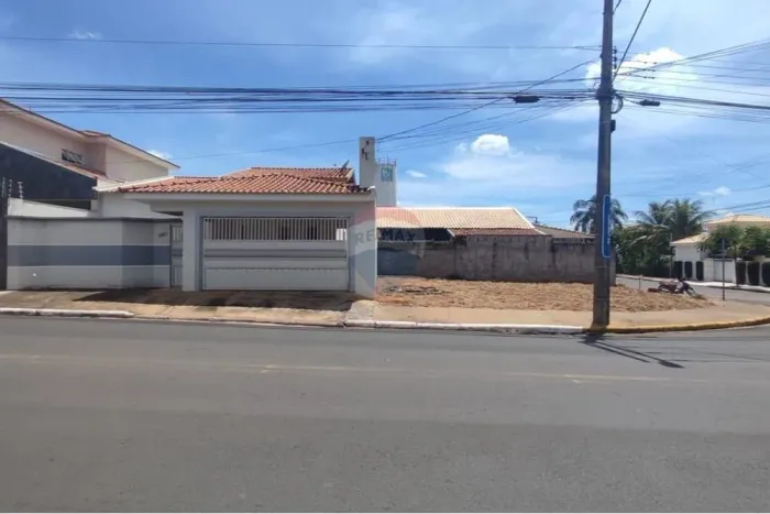 Casa à venda - Parque Universitário - Tupã/SP