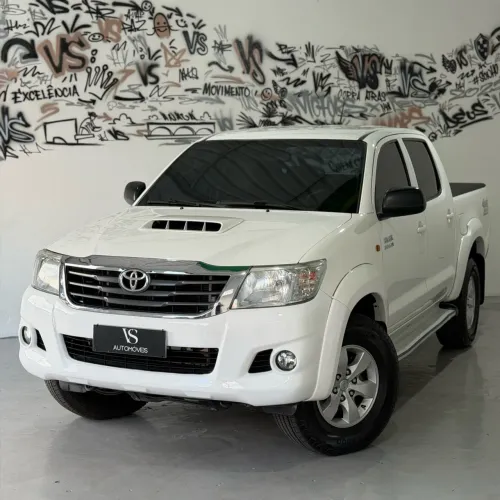Toyota Hilux CD SR D4-d 4X4 3.0 TDI Dies Aut. 2015