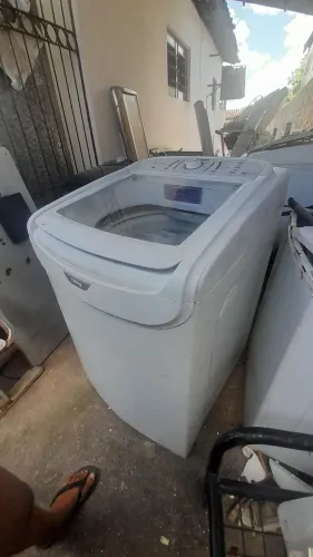 Máquina de lavar Electrolux de 16kg conservada