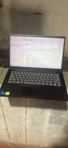 Vendo Lenovo v14