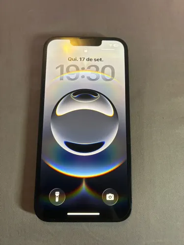 iPhone 16e, bateria 100%