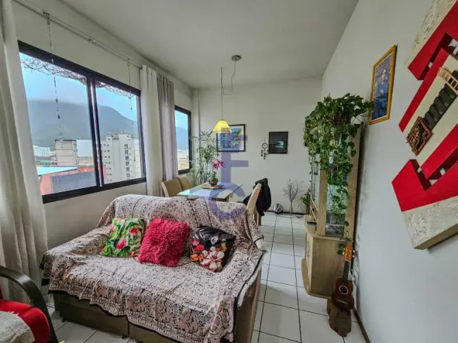 Apartamento de 2 Quartos com 1 Vaga e 64 m²