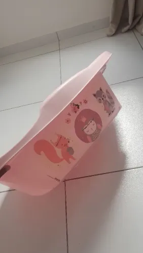 Banheira pra bebê menina