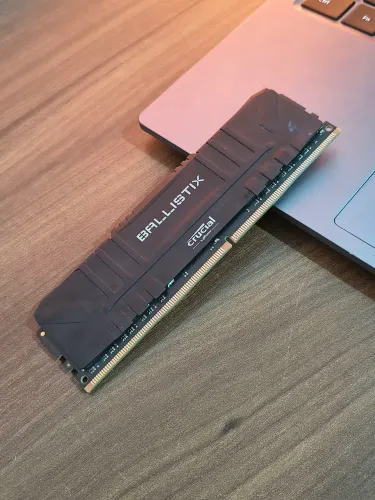 Memória RAM Crucial Ballistix 8GB 2666MHz DDR4 Black | Envio OLX Pay | Aceito Cartão