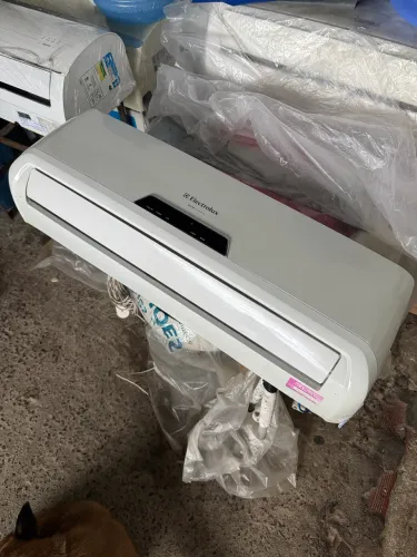 Split Electrolux 9.000 BTUs - Já Instalado + Instalação Inclusa!