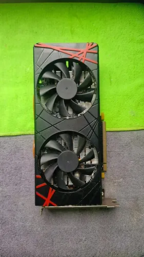 Placa de Vídeo AMD Radeon RX 580 4GB Elsa GDDR5 2048SP