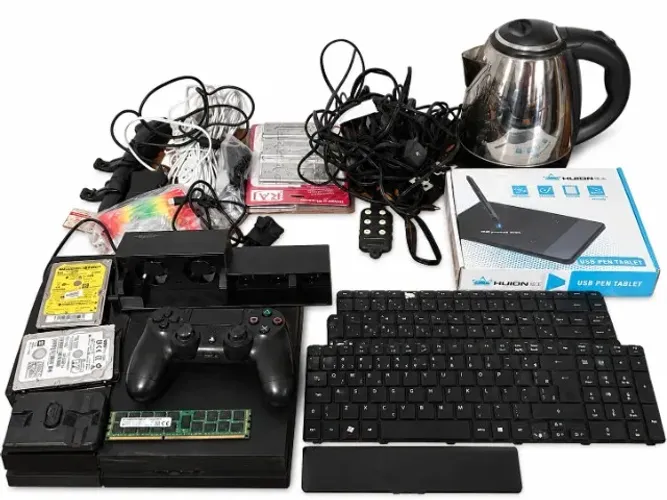 Super Kit Para Reparo: PS4, Periféricos, Peças e Cabos (COM DEFEITOS)