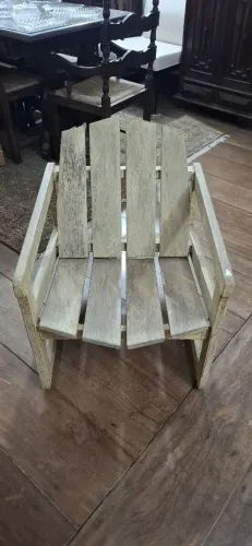 Poltrona Design ( Estilo Sérgio Rodrigues )
