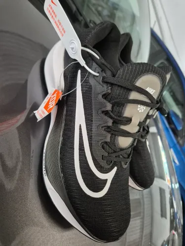 Tênis Nike Zoom Fly 5 <br><br>(23