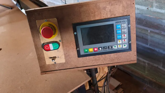 CNC Router Caseira 1,30 x 1,80m - Funcionando