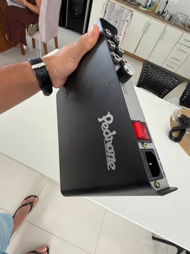 Amplificador de guitarra PEDRONE 