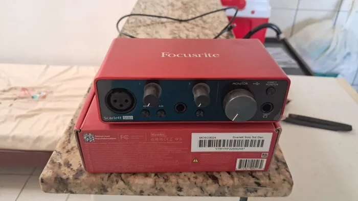 Placa de som usb focusrite nova na cx