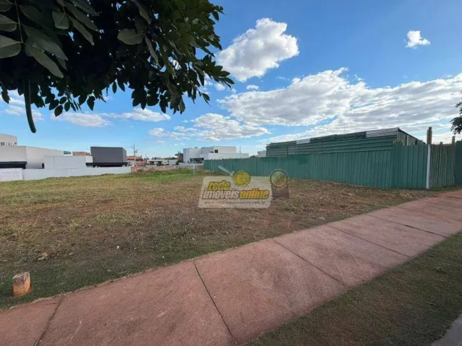 Terreno à venda, 384 m² por R$ 495.000,00 - Damha Residencial Uberaba III - Uberaba/MG