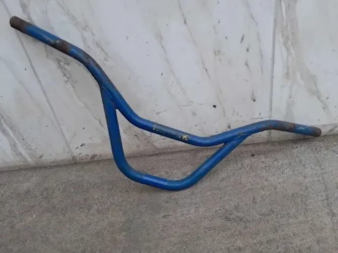 Guidão de bike antiga, da Monark Super Star , sem trinca nem amasso.