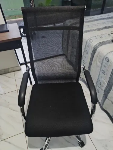 Cadeira presidente tela Mash giratória