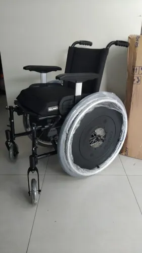 Cadeira De Rodas Avd Alum Pés Fixos Preto Ortobras
