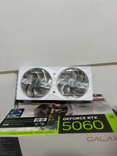 GeForce RTX 5060 EX Galax White DLSS 4 OC