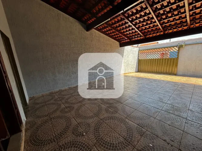 Casa para locação no bairro Planalto